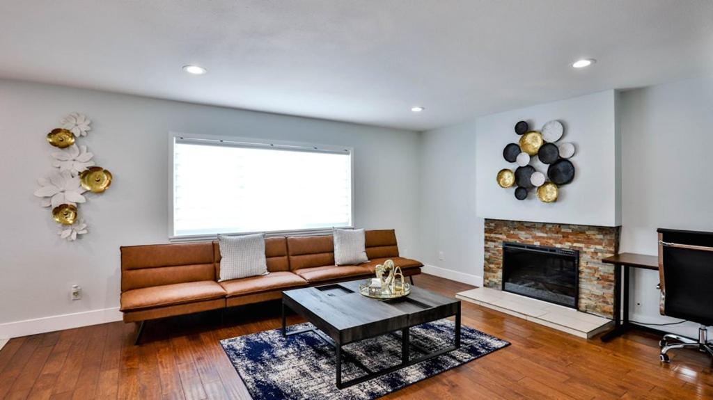 H&H Modern Lux 4Bd 1 King Suite 3 Queen Socal Disney Westminster Eksteriør bilde