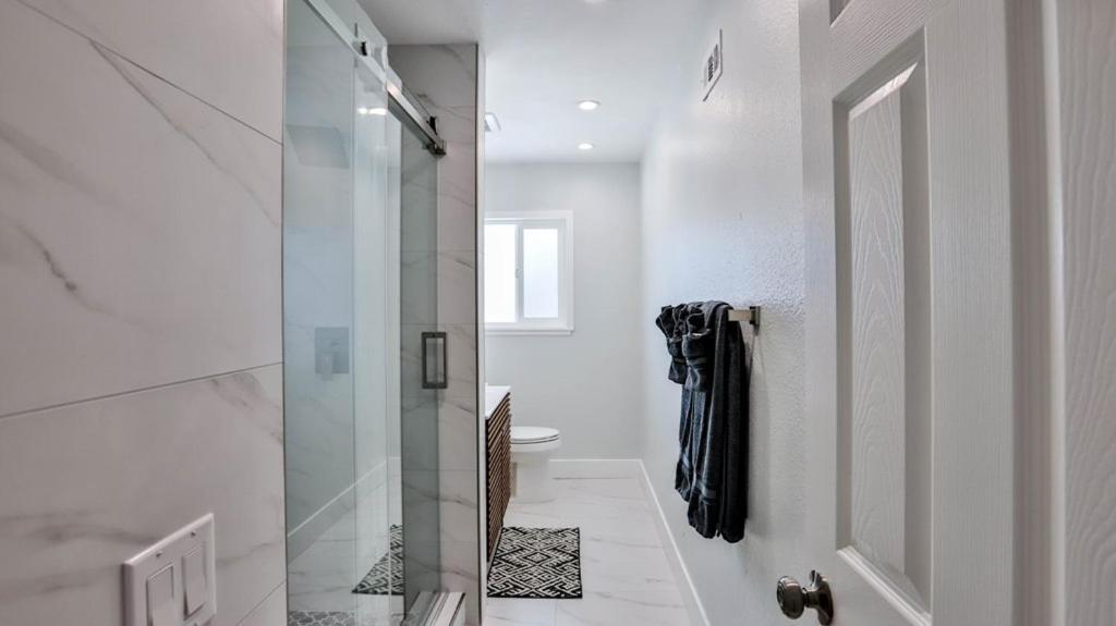 H&H Modern Lux 4Bd 1 King Suite 3 Queen Socal Disney Westminster Eksteriør bilde