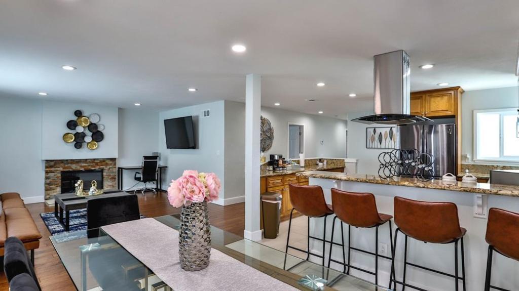 H&H Modern Lux 4Bd 1 King Suite 3 Queen Socal Disney Westminster Eksteriør bilde